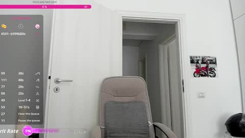 Snapshot of hard_chriss chatting on 05-29-26, 08:45 Hard Cock online show from 05-29-26, 08:45