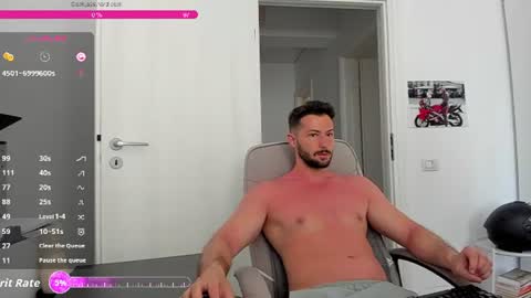 Snapshot of hard_chriss chatting on 06-11-26, 09:07 Hard Cock online show from 06-11-26, 09:07
