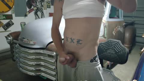 hard_knoxx1 online show from 04-15-26, 03:46