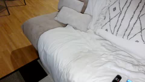 Chris online show from 12-21-25, 02:08