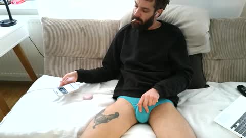 Chris online show from 04-26-26, 06:22