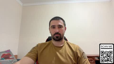 Snapshot of hard_to_obey chatting on 05-26-26, 05:53 Vadim online show from 05-26-26, 05:53