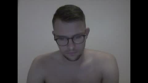 hardboylovemilfmoom online show from 06-06-26, 01:00