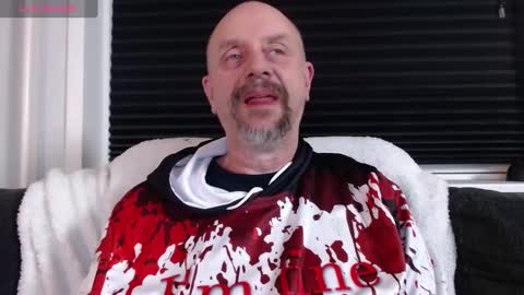 Snapshot of hardmrlazy chatting on 12-01-24, 10:43 MrLazy online show from 12-01-24, 10:43