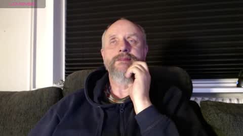 MrLazy online show from 10-22-25, 07:02