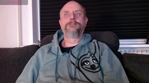 MrLazy online show from 11-25-25, 10:54