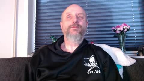 MrLazy online show from 02-05-26, 10:53