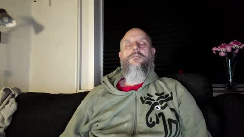 Snapshot of hardmrlazy chatting on 05-21-26, 10:39 MrLazy online show from 05-21-26, 10:39