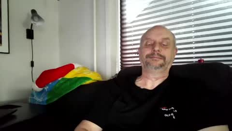 Snapshot of hardmrlazy chatting on 06-05-26, 04:13 MrLazy online show from 06-05-26, 04:13