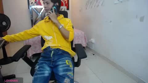 Snapshot of hardsexlove08 chatting on 04-28-26, 02:27 Andres Dean online show from 04-28-26, 02:27