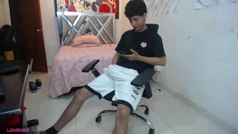 Snapshot of hardsexlove08 chatting on 04-28-26, 10:59 Andres Dean online show from 04-28-26, 10:59