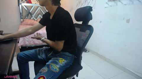 Snapshot of hardsexlove08 chatting on 05-20-26, 01:56 Andres Dean online show from 05-20-26, 01:56