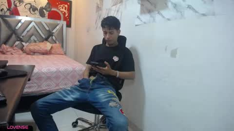 Snapshot of hardsexlove08 chatting on 05-22-26, 10:26 Andres Dean online show from 05-22-26, 10:26