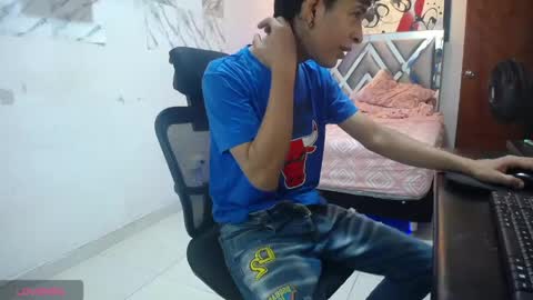 Snapshot of hardsexlove08 chatting on 05-31-26, 10:00 Andres Dean online show from 05-31-26, 10:00