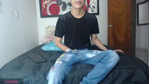Snapshot of hardsexlove08 chatting on 07-31-26, 05:12 Andres Dean online show from 07-31-26, 05:12