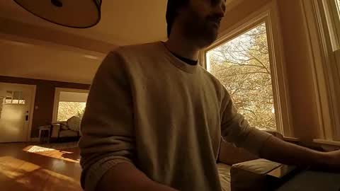 Tom online show from 11-08-25, 09:46