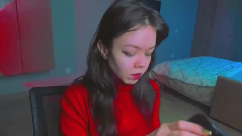 Snapshot of haribo_asmr chatting on 12-26-24, 07:27 Miss Hari online show from 12-26-24, 07:27