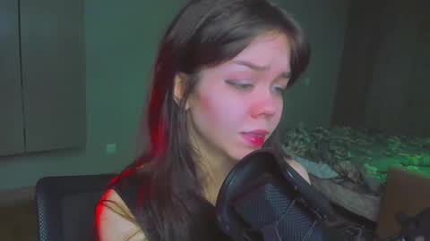 Snapshot of haribo_asmr chatting on 01-27-25, 05:04 Miss Hari online show from 01-27-25, 05:04