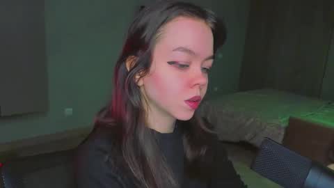 Snapshot of haribo_asmr chatting on 02-13-25, 07:35 Miss Hari online show from 02-13-25, 07:35