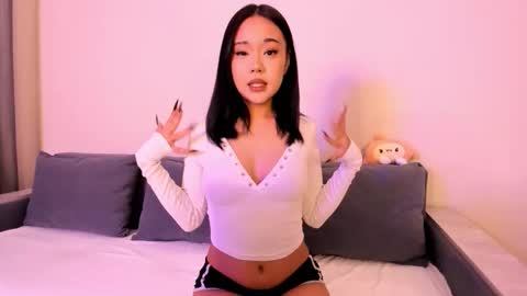 Maya online show from 11-08-25, 01:11