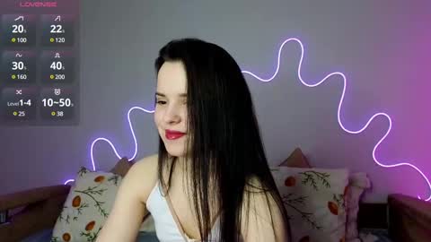 Snapshot of harleen_moore chatting on 03-10-25, 08:01 Harleen online show from 03-10-25, 08:01