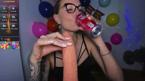 Snapshot of harley_everly chatting on 12-16-25, 05:18 Tasya online show from 12-16-25, 05:18