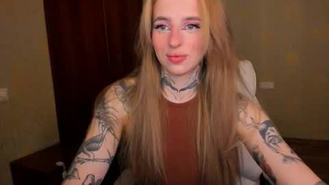 Snapshot of harley_kimm chatting on 09-30-25, 05:12 Julia online show from 09-30-25, 05:12
