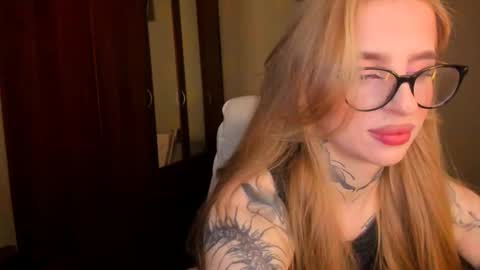 Julia online show from 10-28-25, 05:44