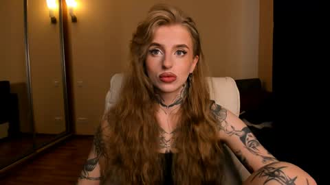 Julia online show from 06-05-26, 05:36