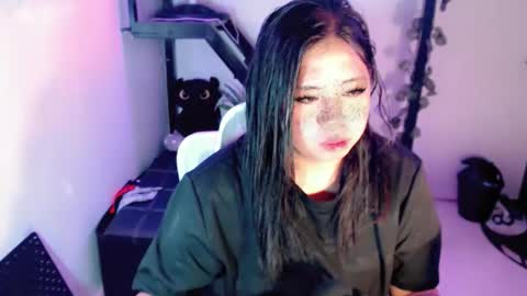 Snapshot of harley_nasty chatting on 05-06-26, 10:48 Harley online show from 05-06-26, 10:48