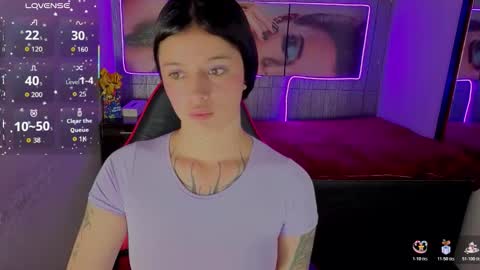 Snapshot of harley_quinzell chatting on 01-14-26, 06:57 harley online show from 01-14-26, 06:57