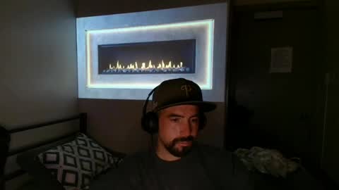 Snapshot of harleyd83018 chatting on 06-04-26, 01:00 Harley online show from 06-04-26, 01:00