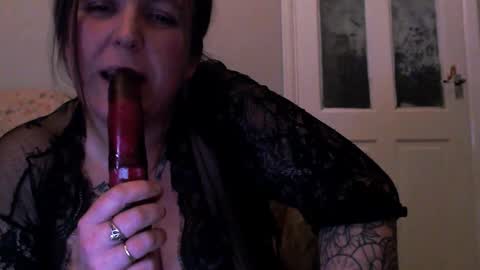 Harleyslut online show from 01-11-26, 10:48