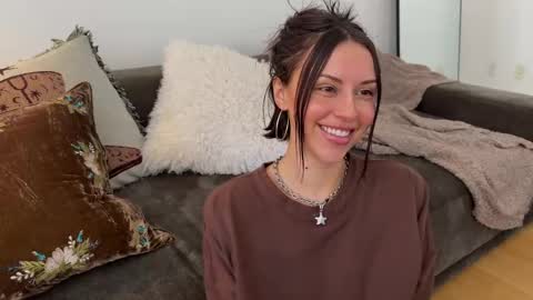 Snapshot of harlowblake___ chatting on 03-03-25, 04:03 HARLOW BLAKE online show from 03-03-25, 04:03