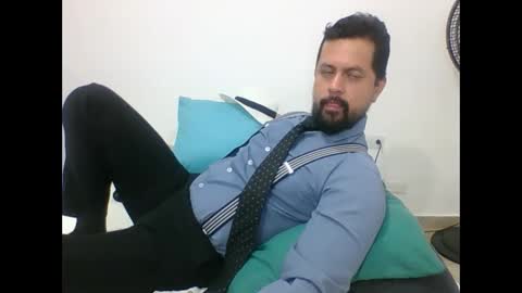 Snapshot of harry_goldenmillerx10fun chatting on 12-04-24, 03:21 Harry online show from 12-04-24, 03:21