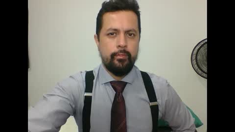 Snapshot of harry_goldenmillerx10fun chatting on 12-06-24, 03:33 Harry online show from 12-06-24, 03:33