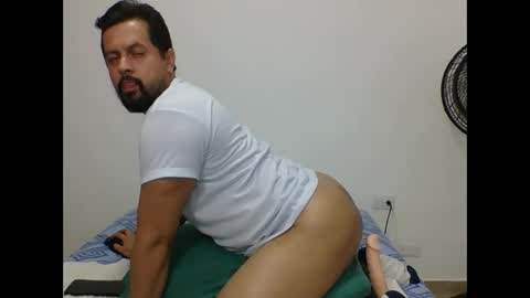 Snapshot of harry_goldenmillerx10fun chatting on 12-07-24, 08:38 Harry online show from 12-07-24, 08:38