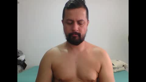 Snapshot of harry_goldenmillerx10fun chatting on 01-11-25, 02:36 Harry online show from 01-11-25, 02:36