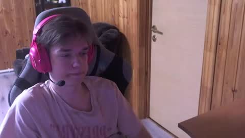 Snapshot of harry_gray_ chatting on 07-23-26, 03:10 harry_gray_ online show from 07-23-26, 03:10