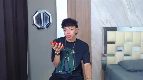 Snapshot of harry_jhonsonn chatting on 03-10-26, 11:10 Harry online show from 03-10-26, 11:10