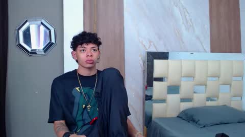 Snapshot of harry_jhonsonn chatting on 03-19-26, 09:19 Harry online show from 03-19-26, 09:19