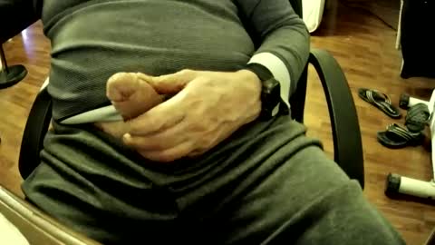 Snapshot of harryallnightes chatting on 02-28-25, 12:32 harryallnightes online show from 02-28-25, 12:32