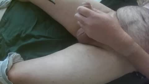 Snapshot of harryhairybod chatting on 11-26-25, 12:28 harryhairybod online show from 11-26-25, 12:28