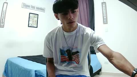 Snapshot of harrythomson1 chatting on 05-10-26, 08:58 harry thomson online show from 05-10-26, 08:58