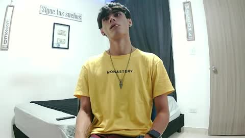 Snapshot of harrythomson1 chatting on 06-07-26, 03:32 harry thomson online show from 06-07-26, 03:32