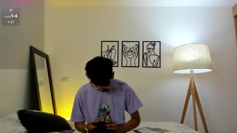 Snapshot of harrytwink18 chatting on 01-10-26, 05:58 HARRY online show from 01-10-26, 05:58