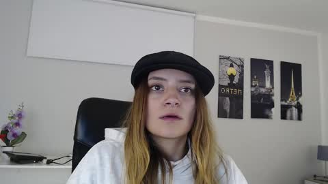 Nicole online show from 12-20-24, 07:01