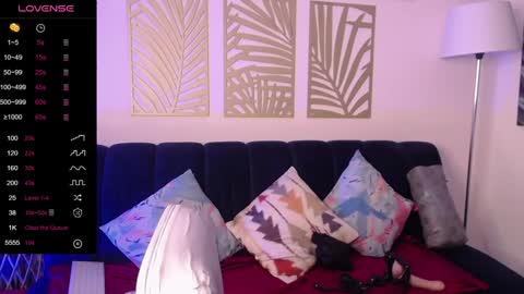 Nicole online show from 12-26-24, 08:11