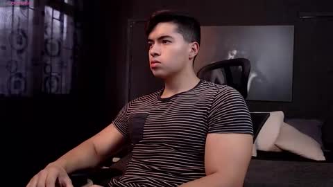 hat_guy01 online show from 03-04-26, 08:26