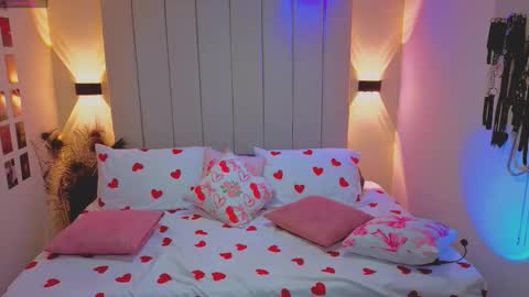 Snapshot of hathor_nore chatting on 09-17-25, 03:19 Alicia online show from 09-17-25, 03:19